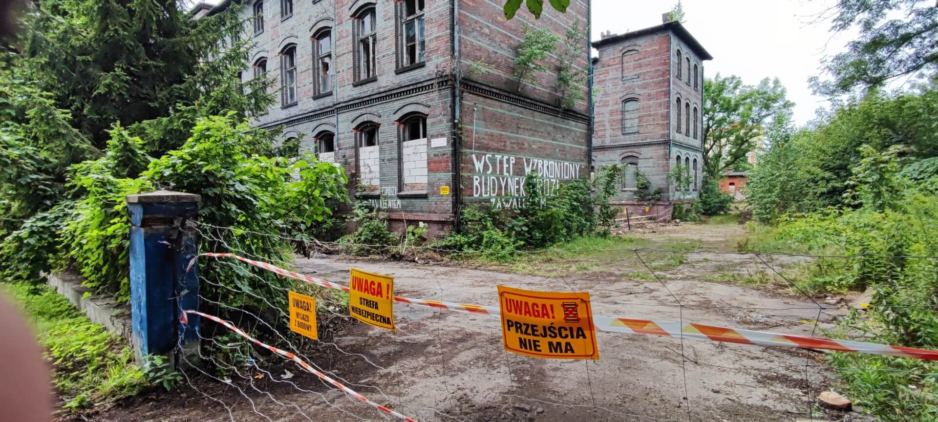 Smutny widok dawnego Szpitala Miejskiego w Wirku