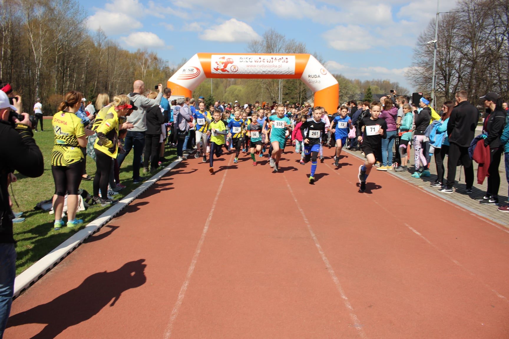 Bieg Wiewiórki start zawodów