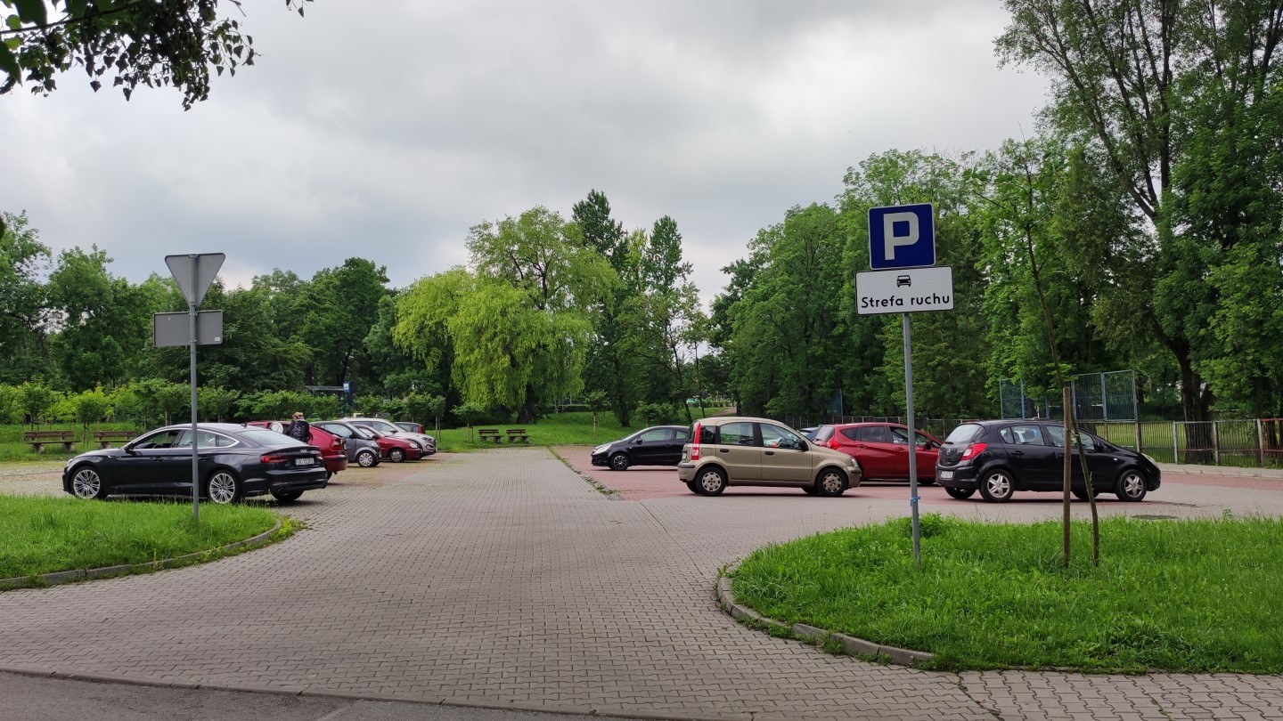 Parking przy ul. Ratowników nie przeżywa oblężeń