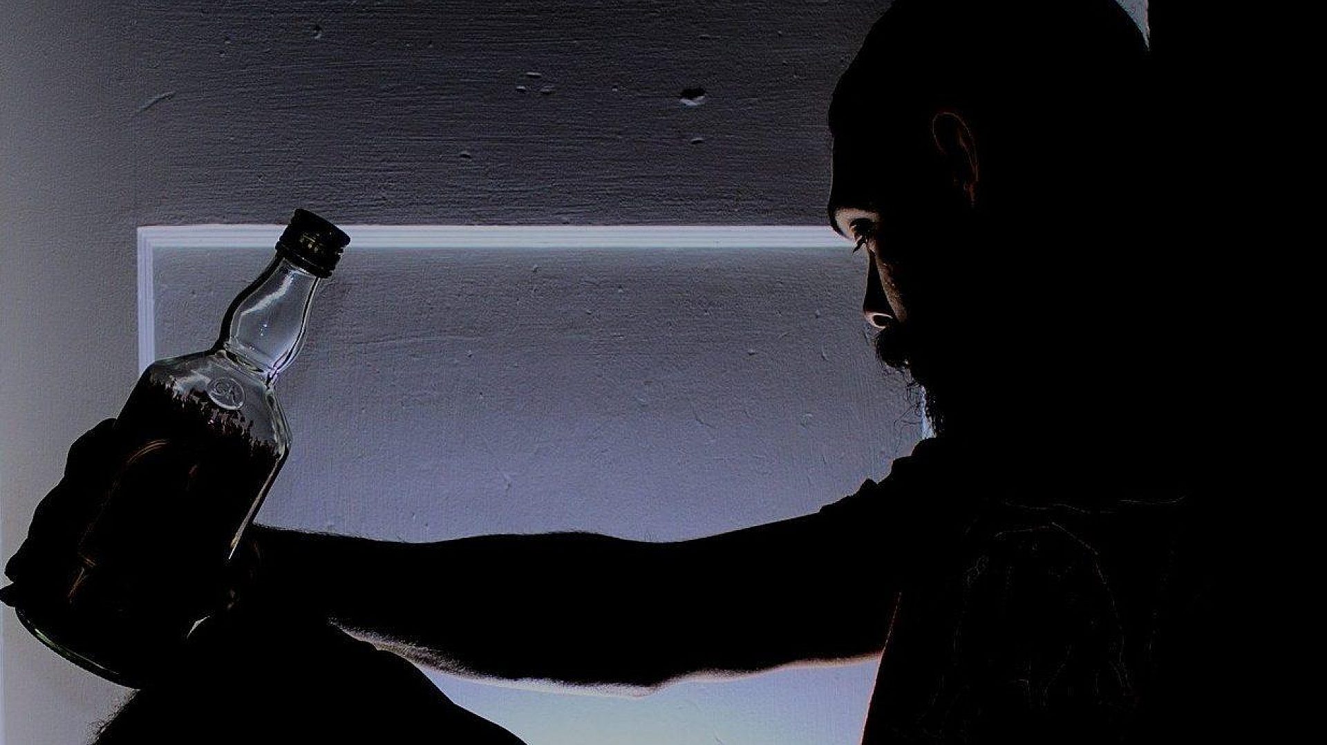 Pijani rodzice mieli 2,6 i 2,1 promila Pijani rodzice mieli 2,6 i 2,1 promila