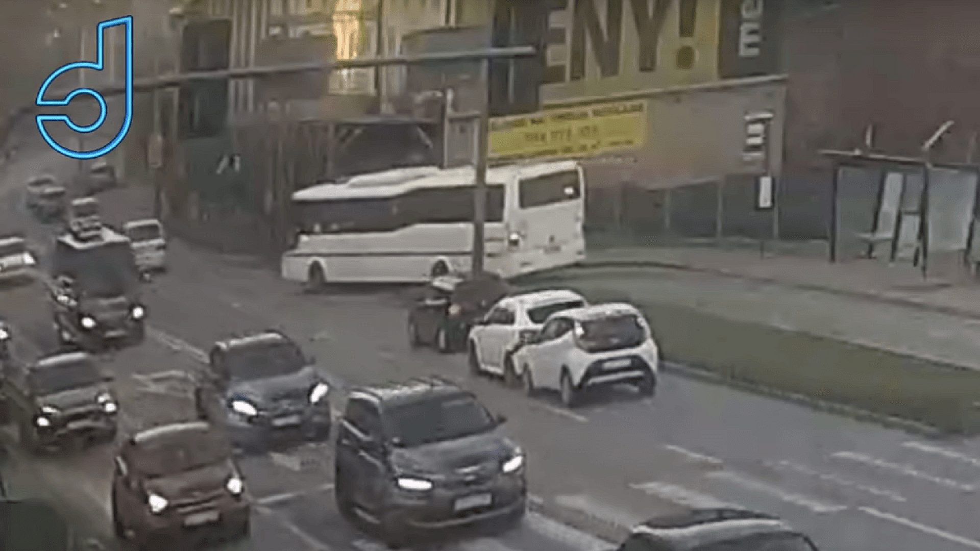 Dzwon na 1-go Maja w Wirku Dzwon na 1-go Maja w Wirku