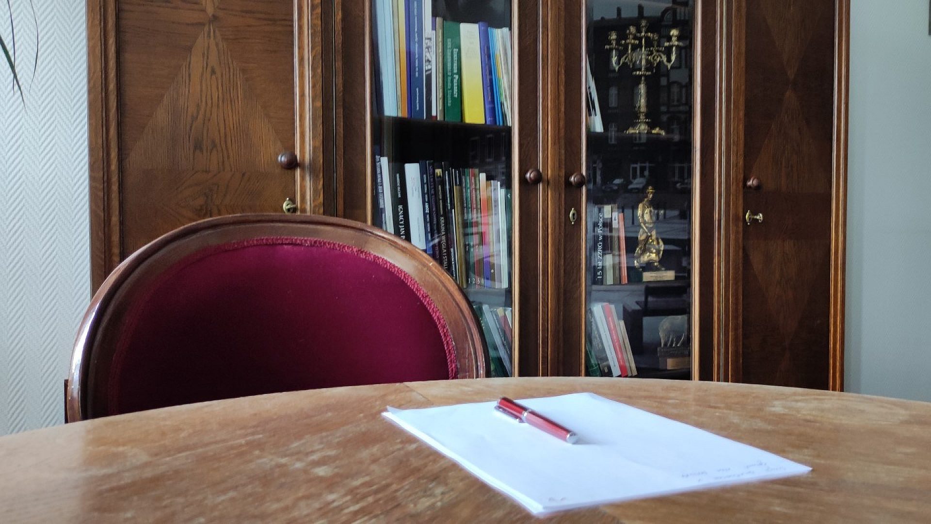 Wymownie pozostawione notes i pióro śp. Grażyny Dziedzic Wymownie pozostawione notes i pióro śp. Grażyny Dziedzic