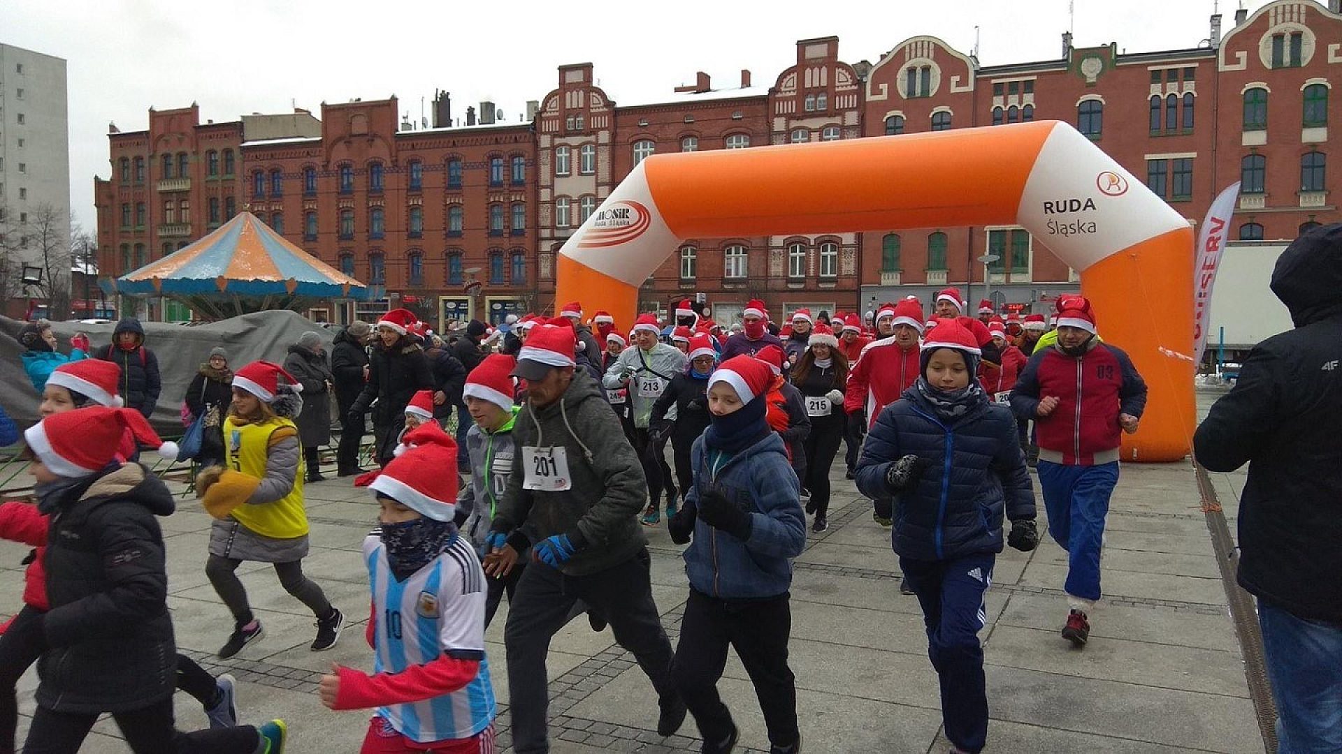 W tym roku Mikołaje pobiegną na Stadionie Lekkoatletycznym W tym roku Mikołaje pobiegną na Stadionie Lekkoatletycznym