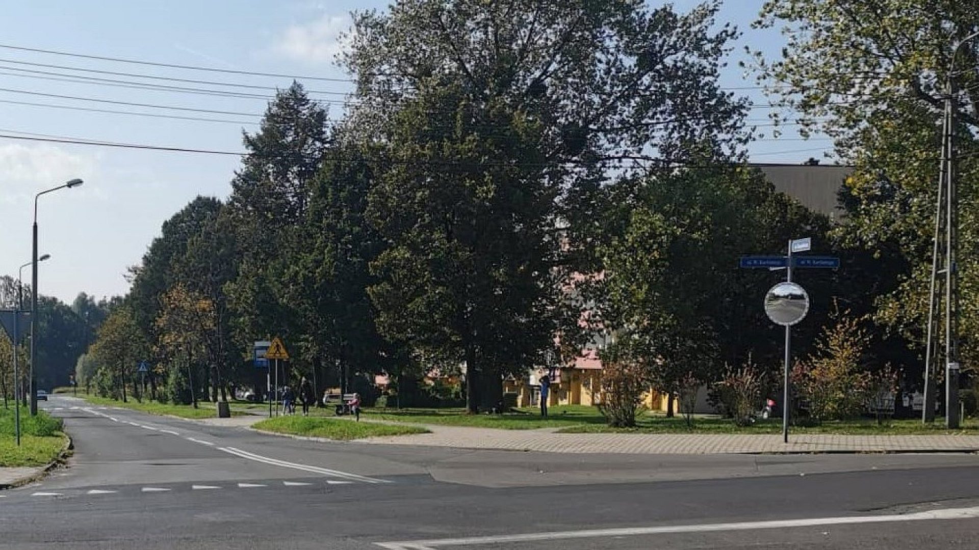 Lustro na skrzyżowaniu Korfantego i Kopalnianej ułatwi życie kierowcom Lustro na skrzyżowaniu Korfantego i Kopalnianej ułatwi życie kierowcom
