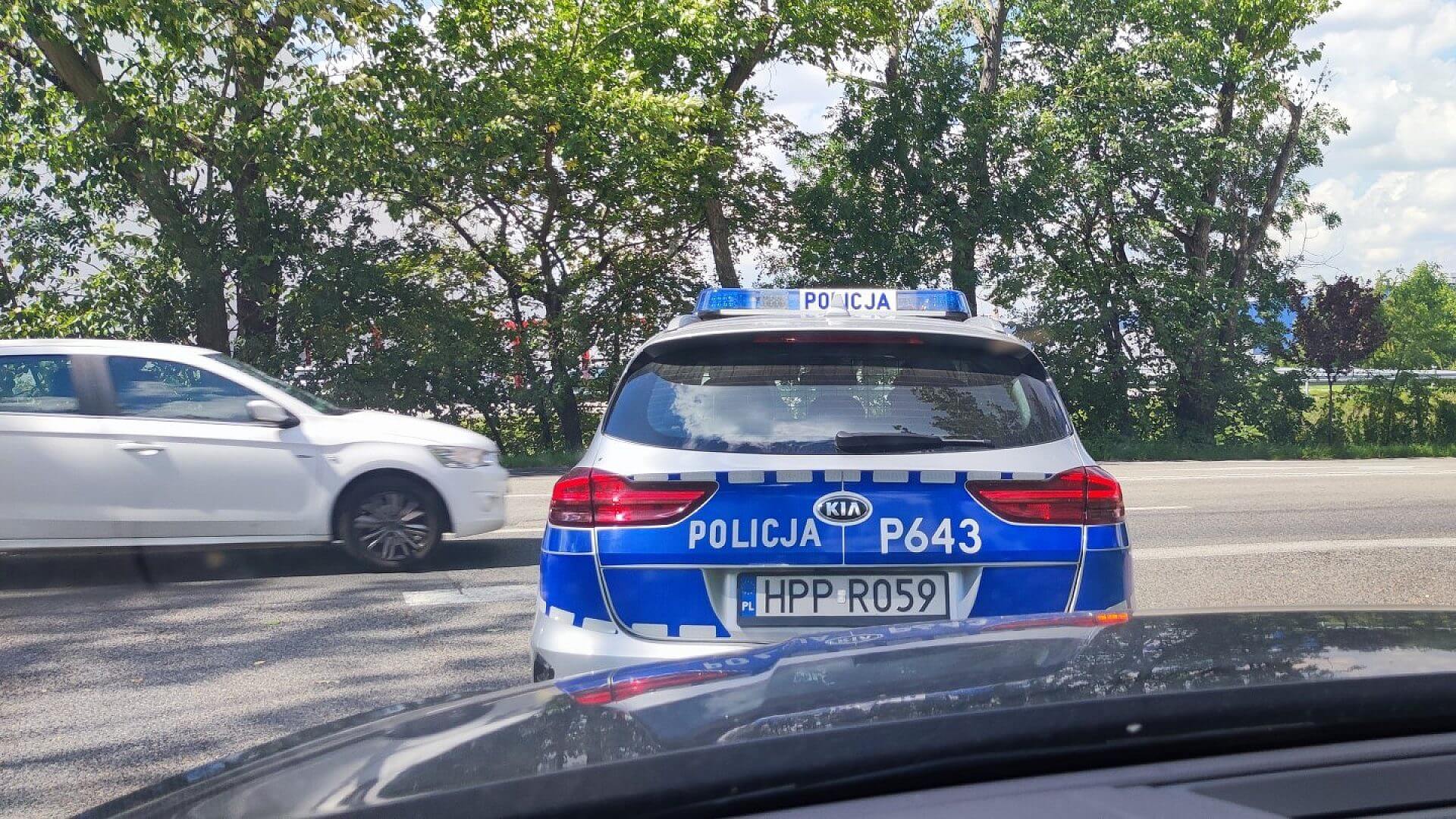 Policjanci łatwo ustalili sprawcę kolizji dzięki... zgubionej tablicy rejestracyjnej Policjanci łatwo ustalili sprawcę kolizji dzięki... zgubionej tablicy rejestracyjnej