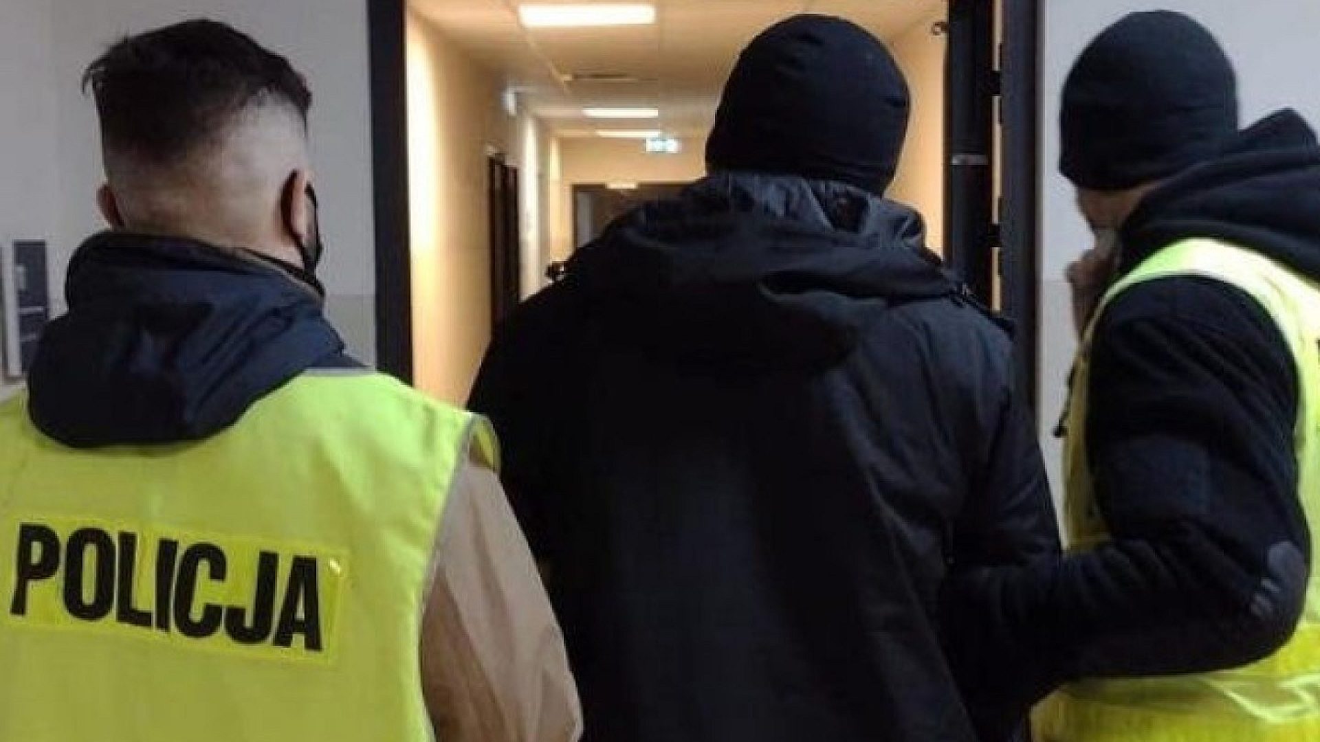 Wprost z komisariatu trafił do aresztu Wprost z komisariatu trafił do aresztu