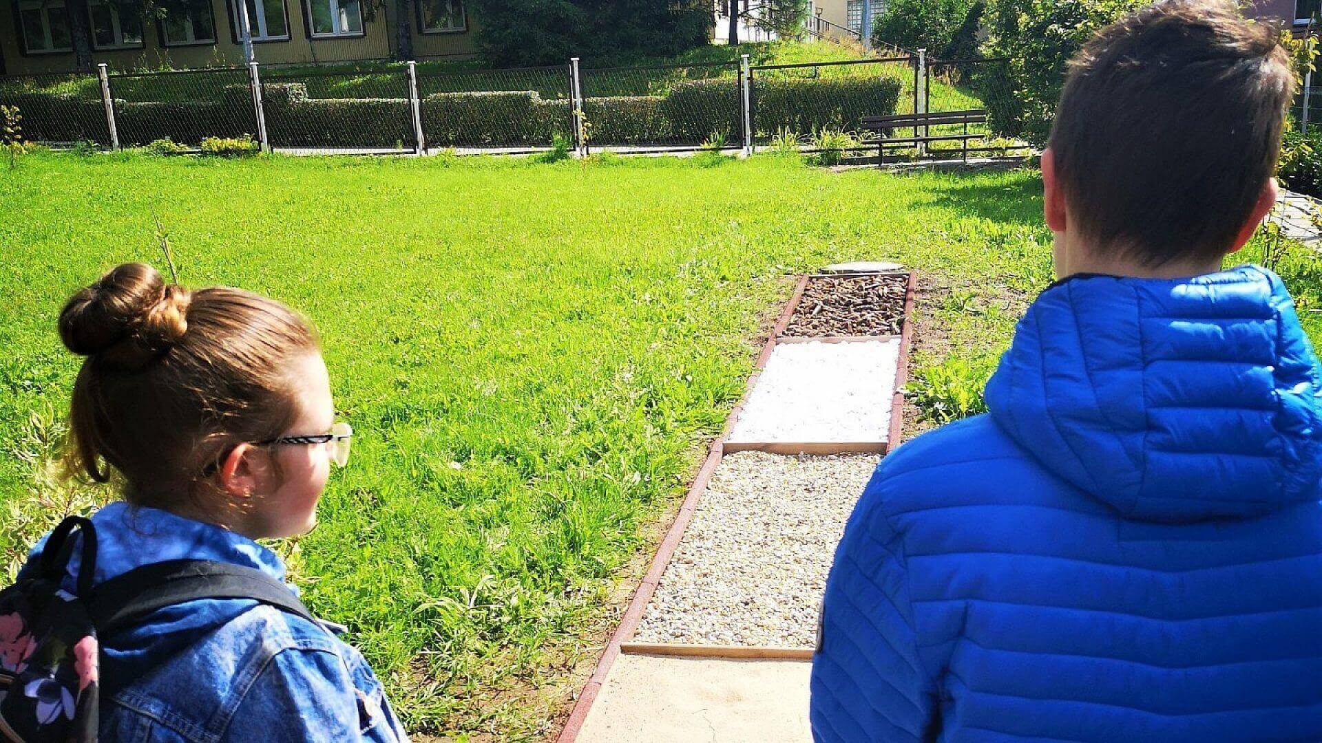 Skazani z zabrzańskiego Zakładu Karnego pomagają niepełnosprawnym w Szkole Życia w Rudzie Śląskiej Skazani z zabrzańskiego Zakładu Karnego pomagają niepełnosprawnym w Szkole Życia w Rudzie Śląskiej