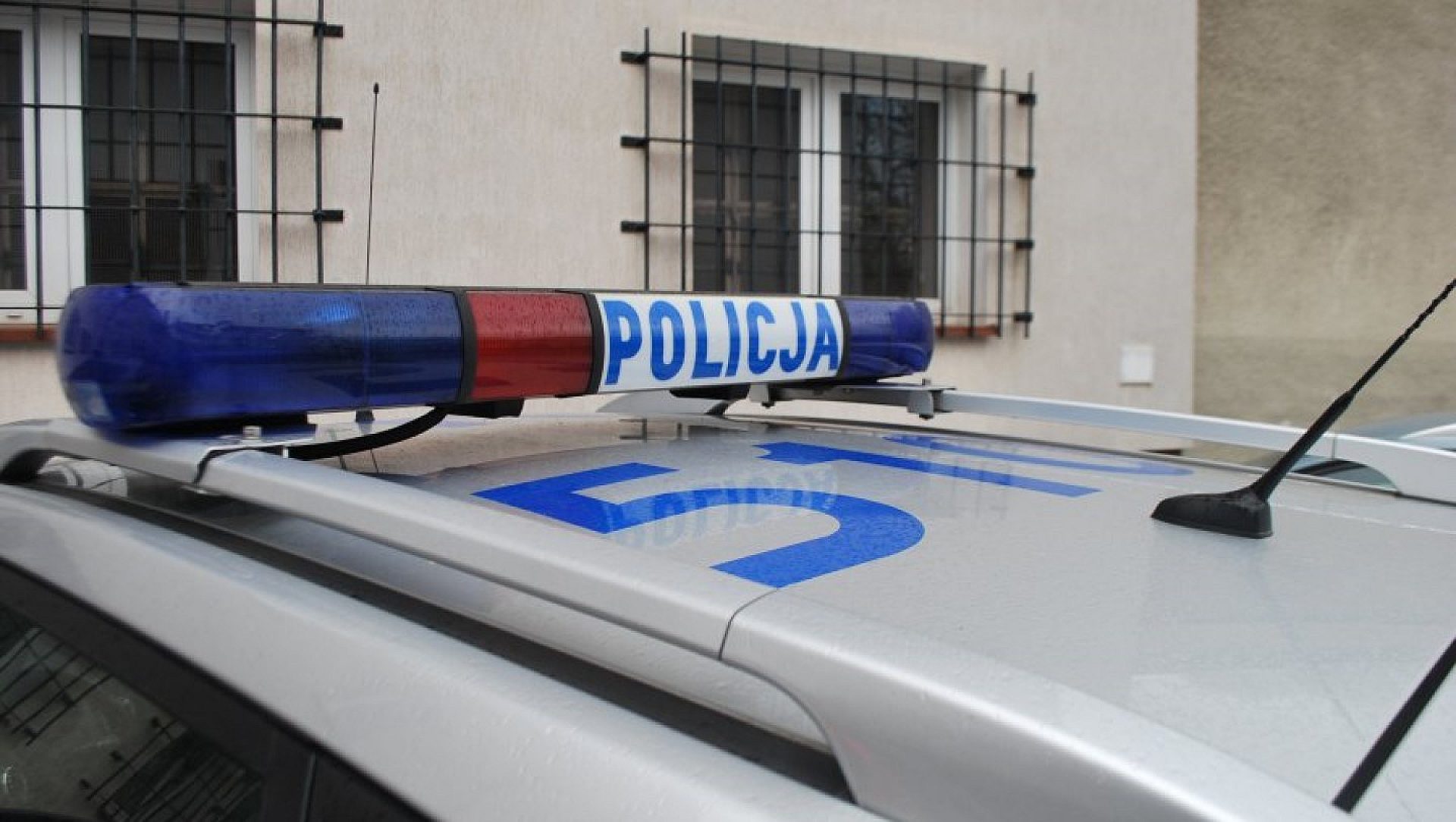 Interwencja w Wirku skończyła się dla rodziców izbą i aresztem Interwencja w Wirku skończyła się dla rodziców izbą i aresztem