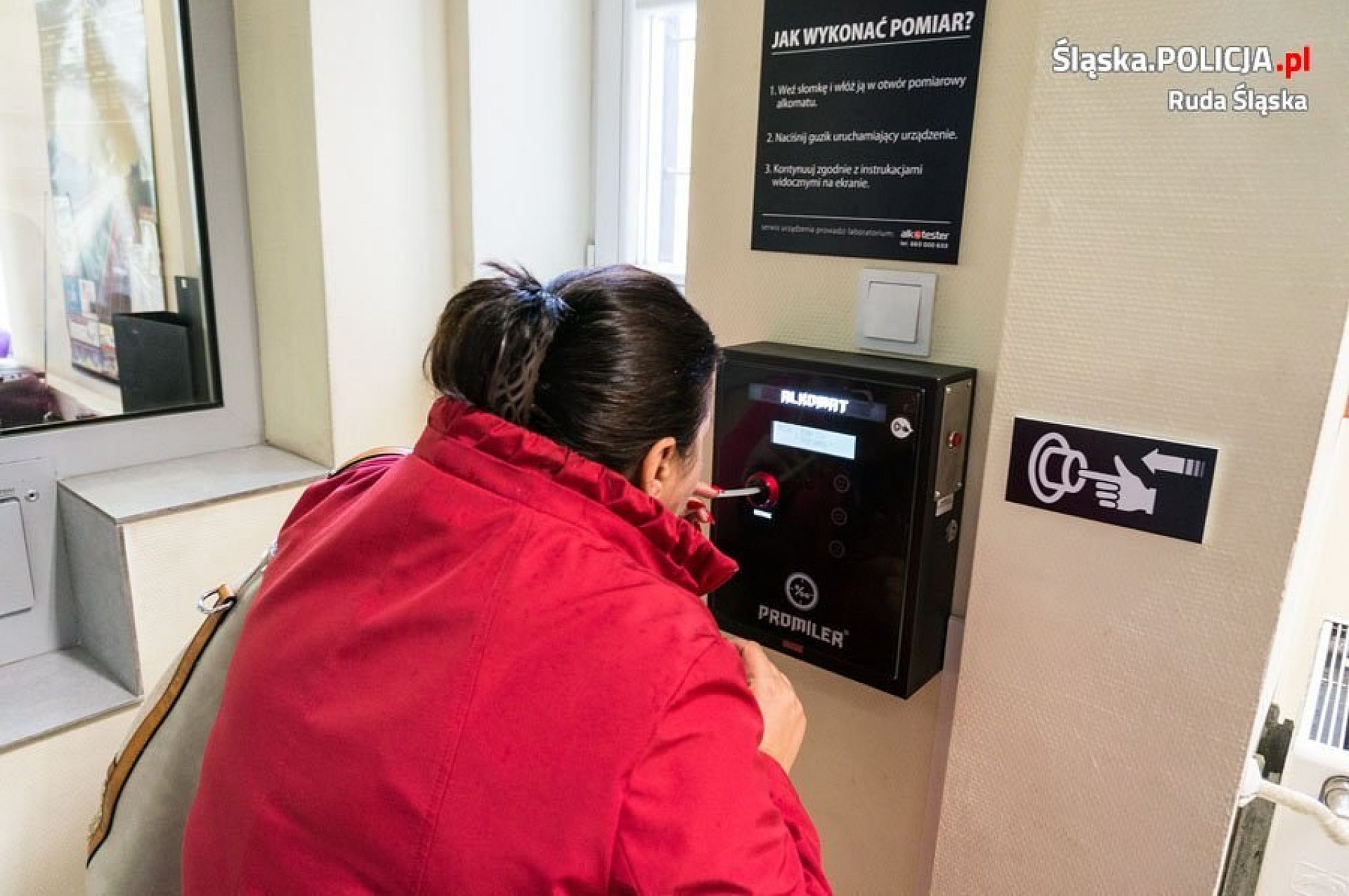 Z alkomatów można korzystać bezpłatnie przez całą dobę Z alkomatów można korzystać bezpłatnie przez całą dobę