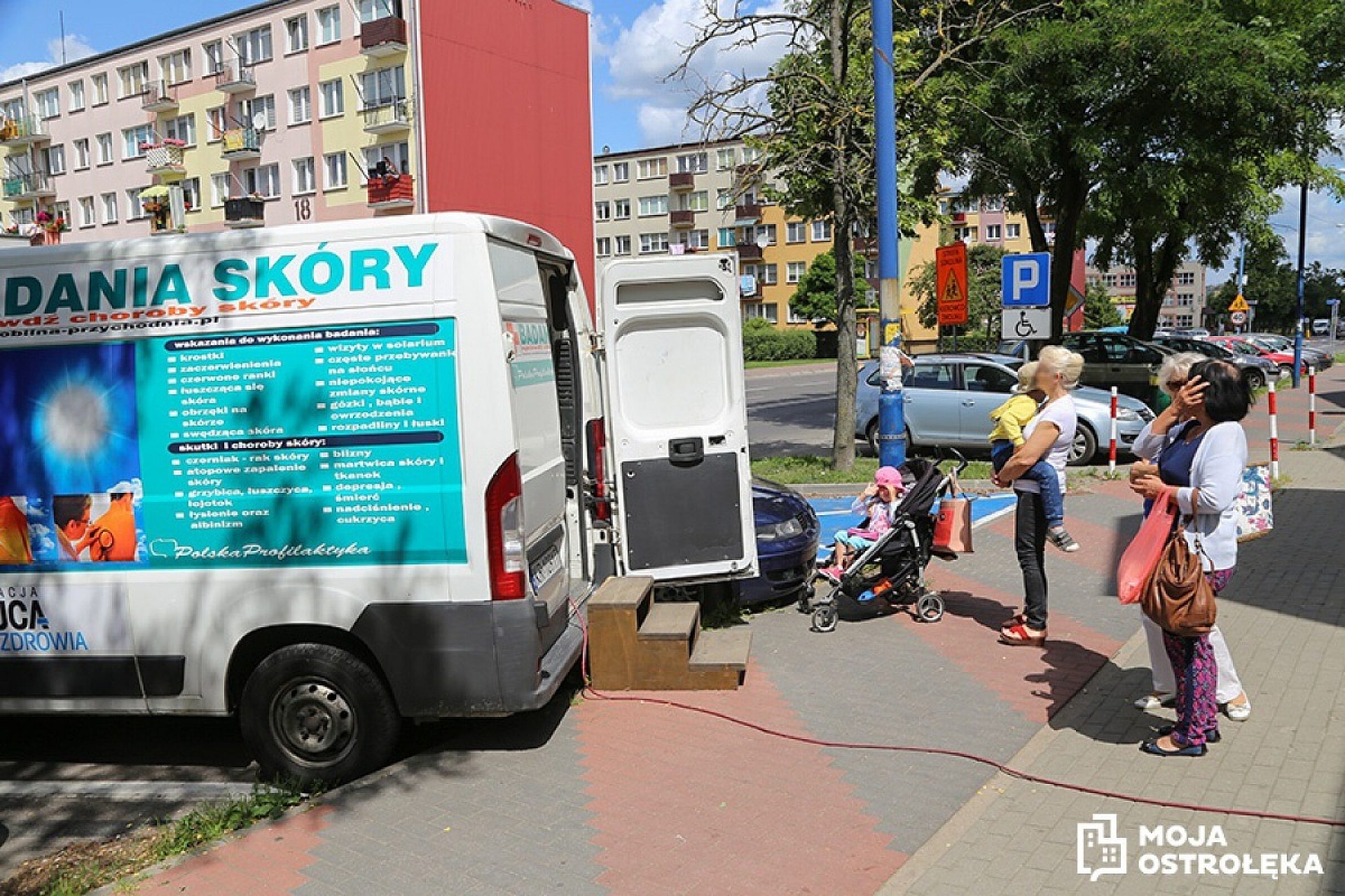 Dermobus stanie dziś przy Radoszowskiej 110 Dermobus stanie dziś przy Radoszowskiej 110