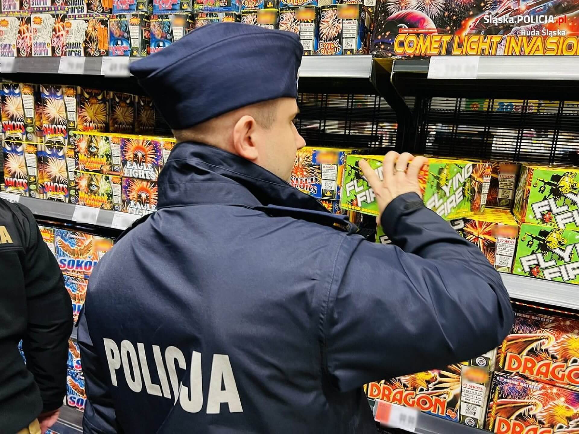 Ostrożnie z fajerwerkami. Każdego roku dochodzi do wypadków Ostrożnie z fajerwerkami. Każdego roku dochodzi do wypadków
