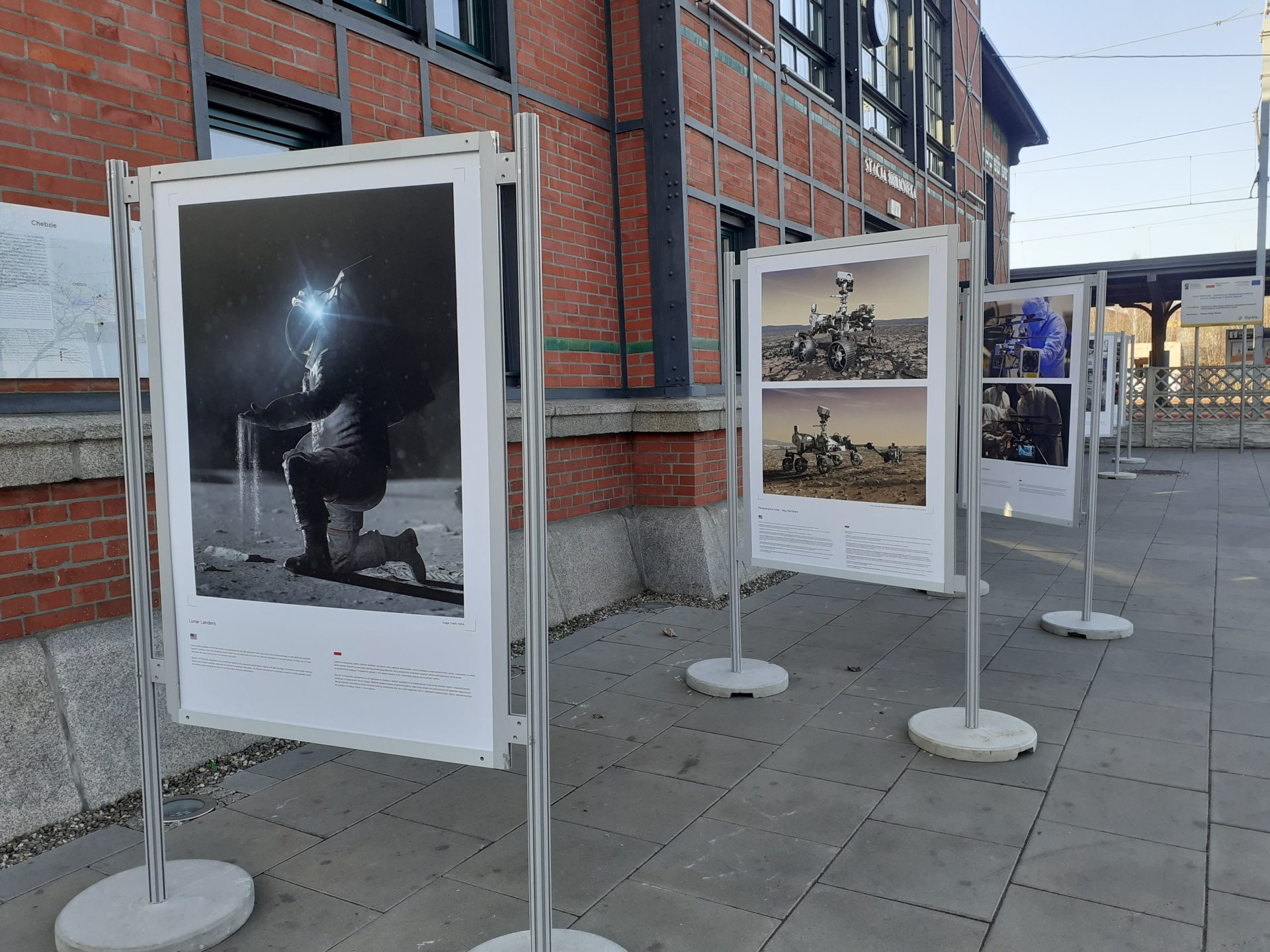 Wystawa Stacja Biblioteka Wystawa Stacja Biblioteka