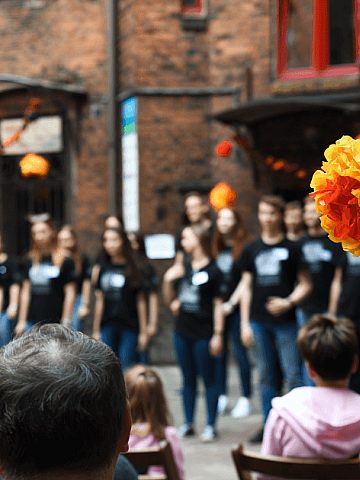 Nawet ajnfart nadaje się na występ chóru Nawet ajnfart nadaje się na występ chóru