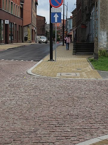 Ciasna, ale własna - nowa Janasa cieszy Ciasna, ale własna - nowa Janasa cieszy