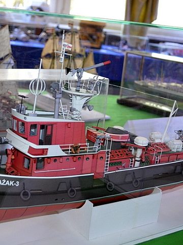 Statki i okręty równie dobrze wyglądają na stołach Statki i okręty równie dobrze wyglądają na stołach
