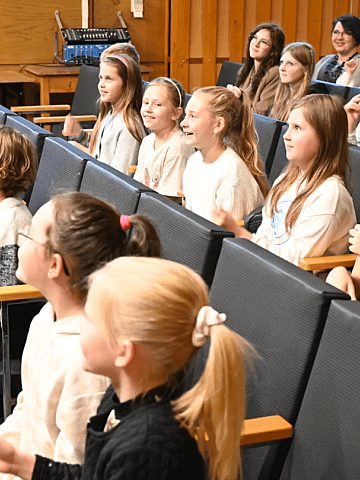 Młodzi rudzcy śpiewacy dadzą dziś koncert w Stacji Biblioteka Młodzi rudzcy śpiewacy dadzą dziś koncert w Stacji Biblioteka