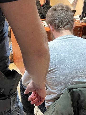 Podejrzani o znęcanie się nad 15-latkiem Podejrzani o znęcanie się nad 15-latkiem