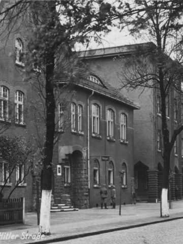 Dawny Urząd Gminy Nowa Wieś i ratusz w Wirku Dawny Urząd Gminy Nowa Wieś i ratusz w Wirku