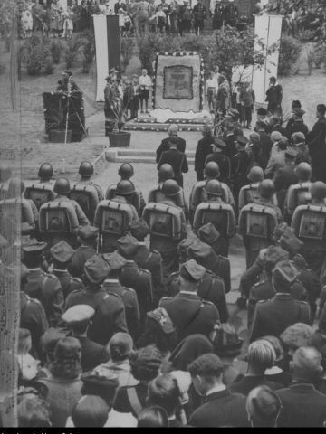 Pomnik poległych bytomiaków w Orzegowie Pomnik poległych bytomiaków w Orzegowie
