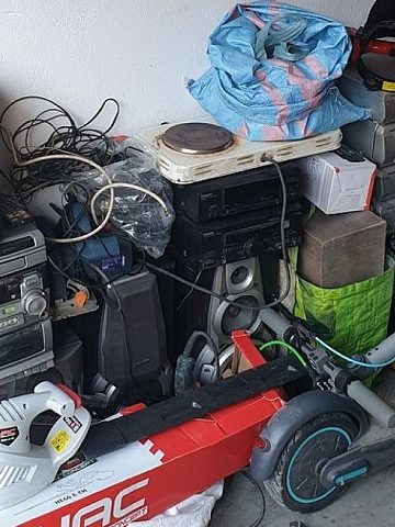 Znalezione w mieszkaniu złodzieja "fanty" Znalezione w mieszkaniu złodzieja "fanty"