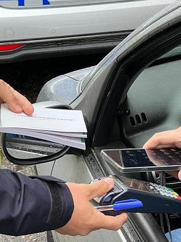 Płacenie kartą, to najlepsza metoda na skrócenie sobie okresu "ważności" wykroczenia Płacenie kartą, to najlepsza metoda na skrócenie sobie okresu "ważności" wykroczenia