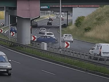 Kolizja na Drogowej Trasie Średnicowej Kolizja na Drogowej Trasie Średnicowej