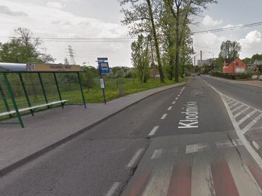 Zdenerwowała go partnerka, więc zniszczył wiatę Zdenerwowała go partnerka, więc zniszczył wiatę
