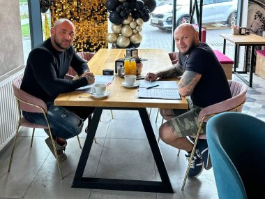 Cały czas siedzą i kombinują - jak galę zrobić jeszcze lepszą Cały czas siedzą i kombinują - jak galę zrobić jeszcze lepszą