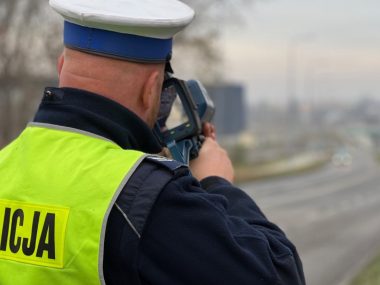 Ulubione miejsce drogówki - gazownia przy 1-go Maja Ulubione miejsce drogówki - gazownia przy 1-go Maja