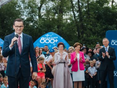Prezydent RP podpisał dziś 800+ Prezydent RP podpisał dziś 800+