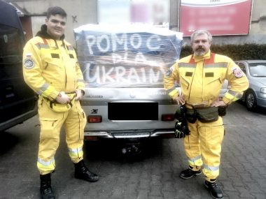 Daniel skabek z rudy slaskiej pomaga uchodźcom Daniel skabek z rudy slaskiej pomaga uchodźcom