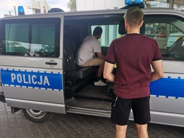 Zatrzymany rudzianin miał prawie 2,5 promila w wydychanym powietrzu Zatrzymany rudzianin miał prawie 2,5 promila w wydychanym powietrzu