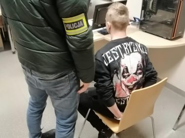 18-latek z Rudy Śląskiej usłyszał zarzut pobicia 18-latek z Rudy Śląskiej usłyszał zarzut pobicia
