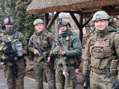Podczas WOŚP kwestowali też członkowie Batalionu Operacji Specjalnych Podczas WOŚP kwestowali też członkowie Batalionu Operacji Specjalnych
