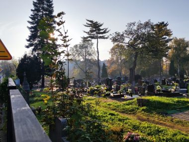 Od dziś do 2. listopada - policyjna akcja Wszystkich Świętych 2022 Od dziś do 2. listopada - policyjna akcja Wszystkich Świętych 2022