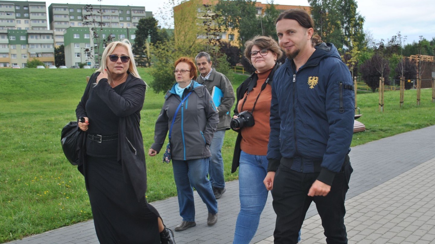 Ewa Chmielewska i Łukasz Kohut podczas spaceru po Rudzie Śląskiej