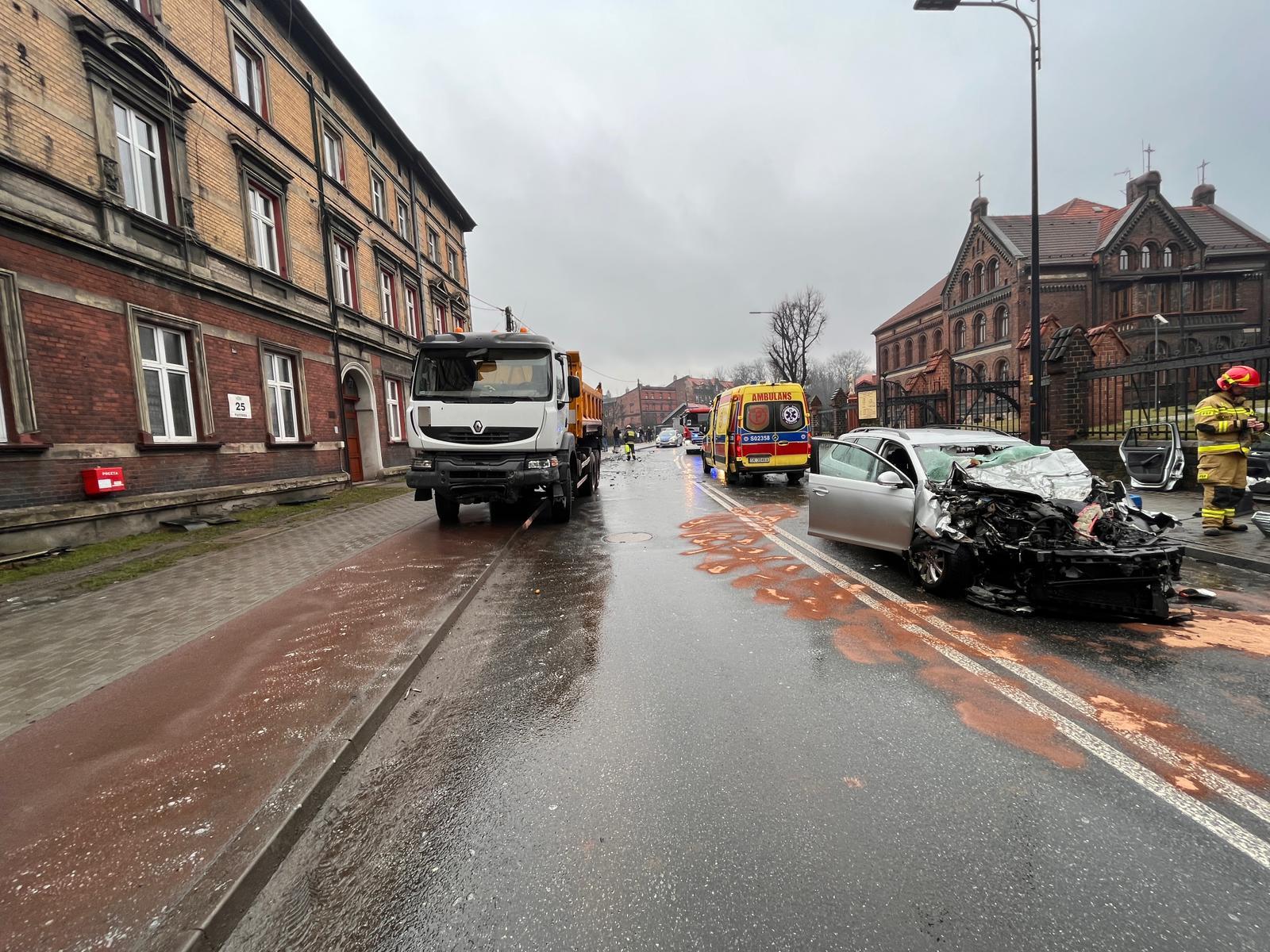 Groźny wypadek na Piastowskiej w Rudzie