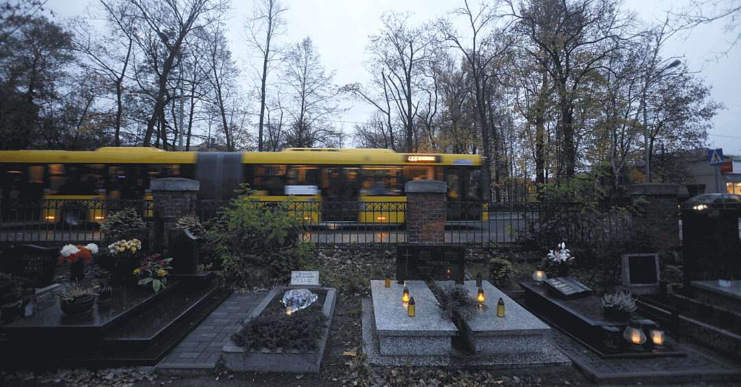 Zmiany w ruchu przy cmentarzach i darmowa komunikacja miejska w Rudzie Śląskiej