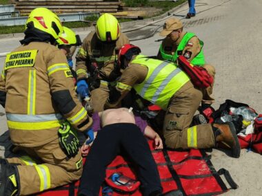 Druhowie podzielą się wygraną ze schroniskiem dla zwierząt Osp ruda slaska 4