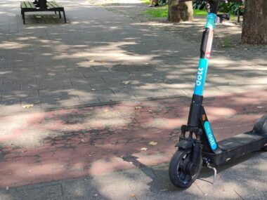 Nie trzymał prostej - wpadł w oko patrolowi Hulajnoga ruda