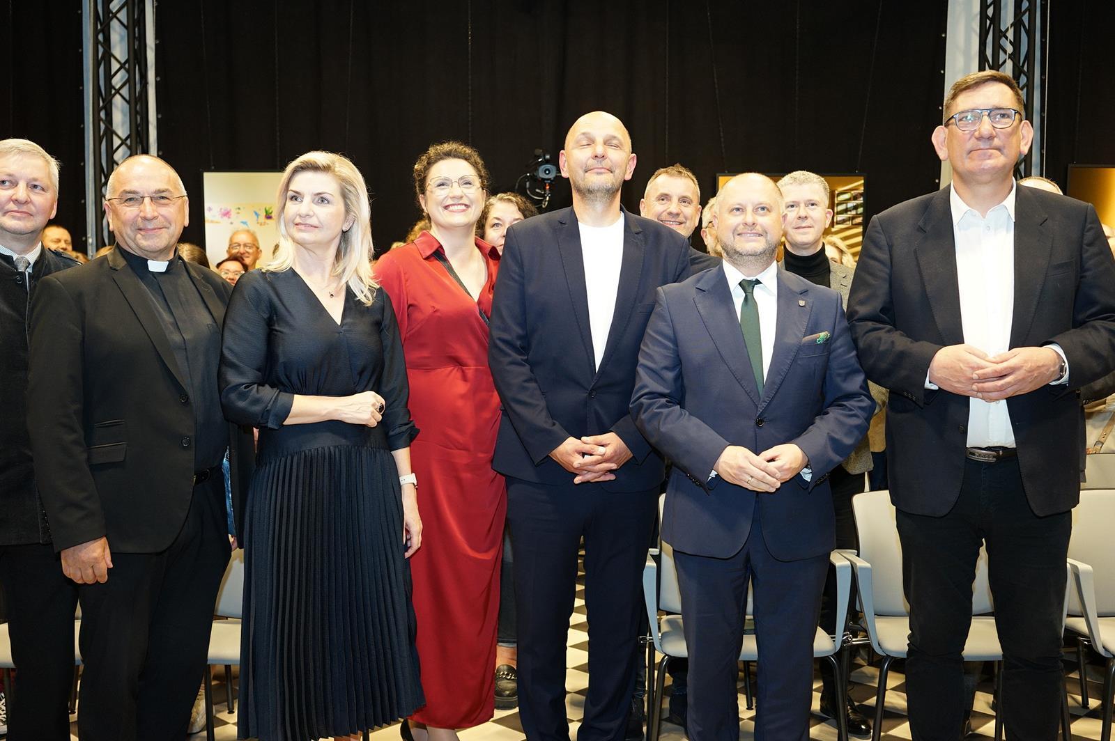 Reportaż krzysztof goluch niezapomnienie maj 2025 lukasz cyrus ODK00681 Copy