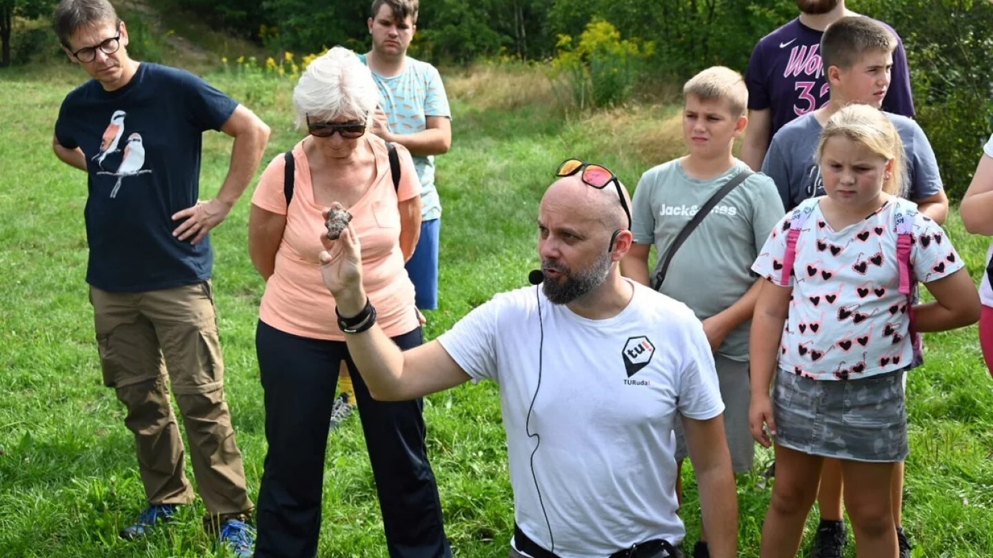 Turuda kop kaj stoisz